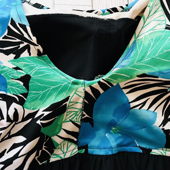 Vintage Perfection Fit by Roxanne Bathing Swim Suit Skort Floral Sz 18 40 C - Picture 5 of 7